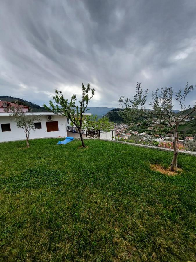 Guest House Gorani Berat Exterior photo