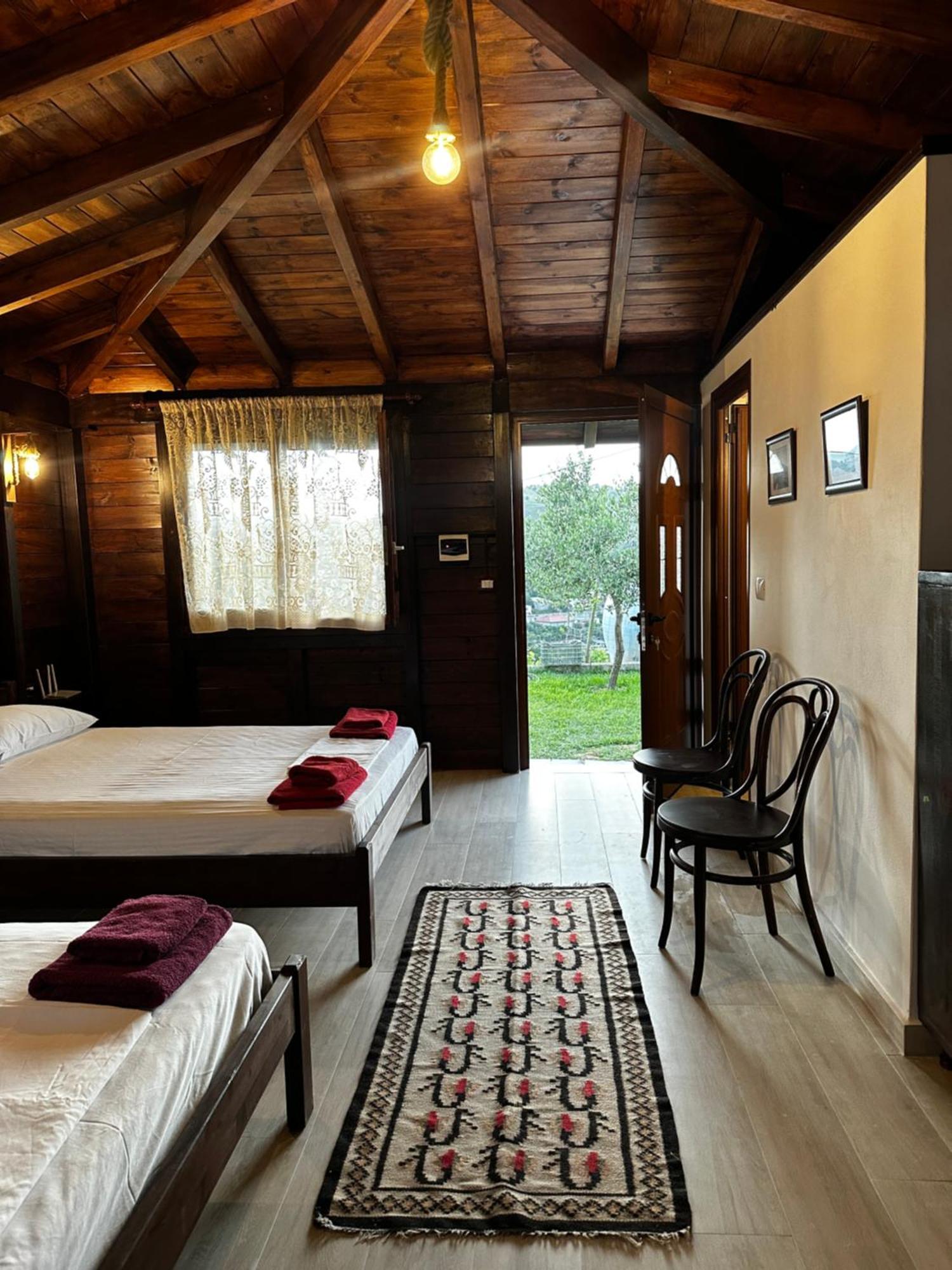 Guest House Gorani Berat Exterior photo